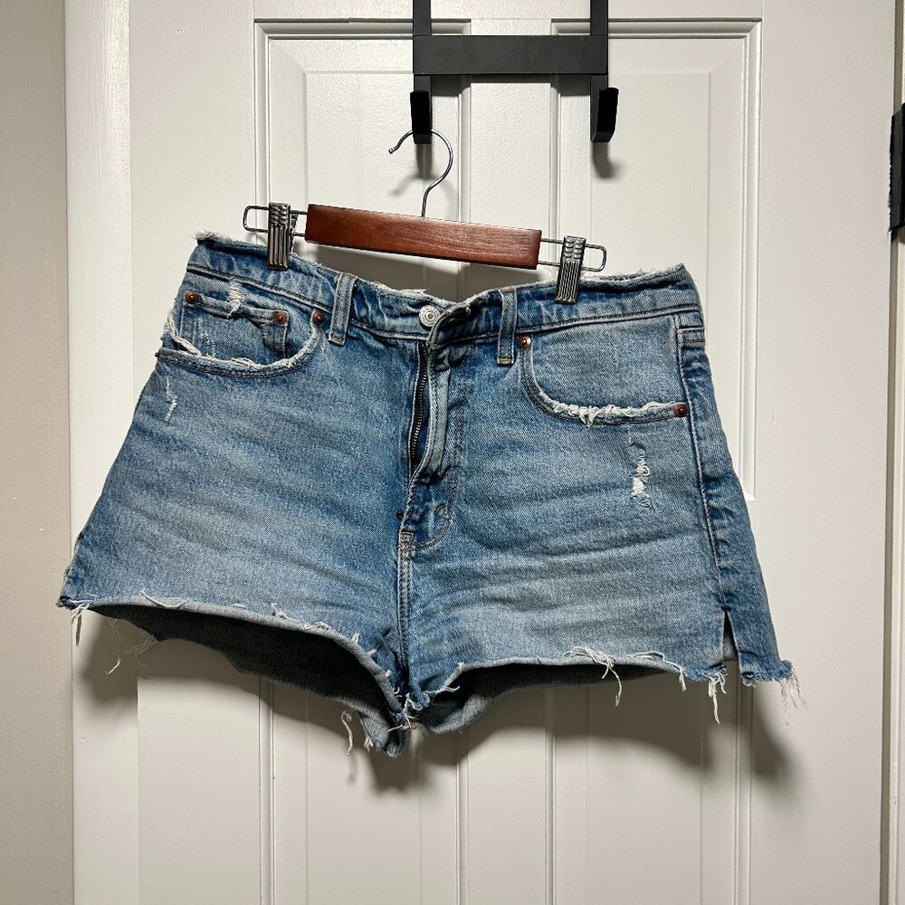Abercrombie High-Rise Mom Jean Shorts - Size 28/6